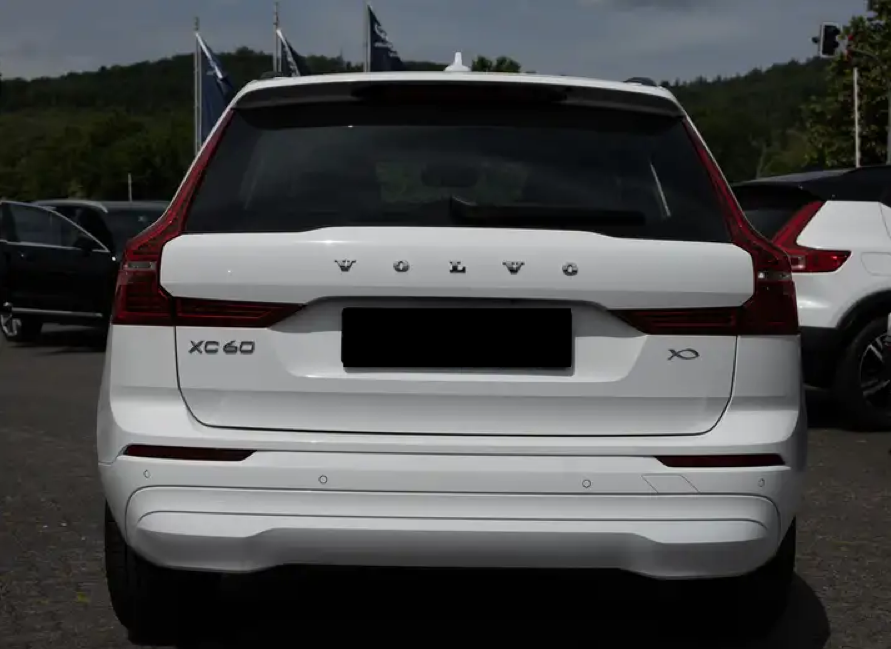 Left hand drive VOLVO XC 60 B4 Momentum Pro Aus 1.hand Ahk Facel.